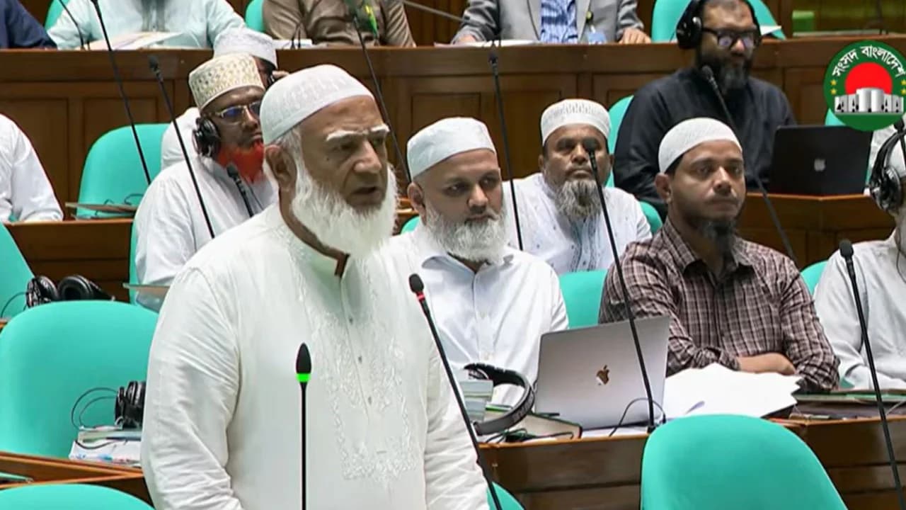গণভোটের রায় বাস্তবায়নে আমরা অপেক্ষায় থাকলাম